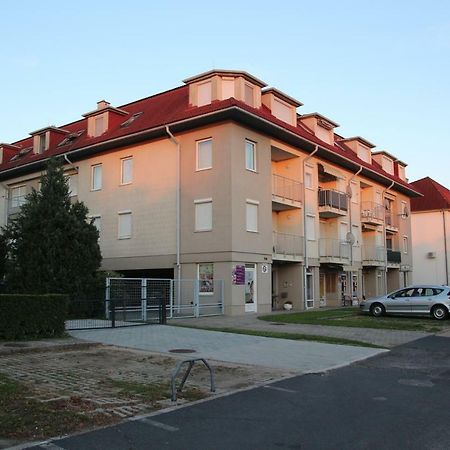 Apartment With Swing Hévíz Εξωτερικό φωτογραφία